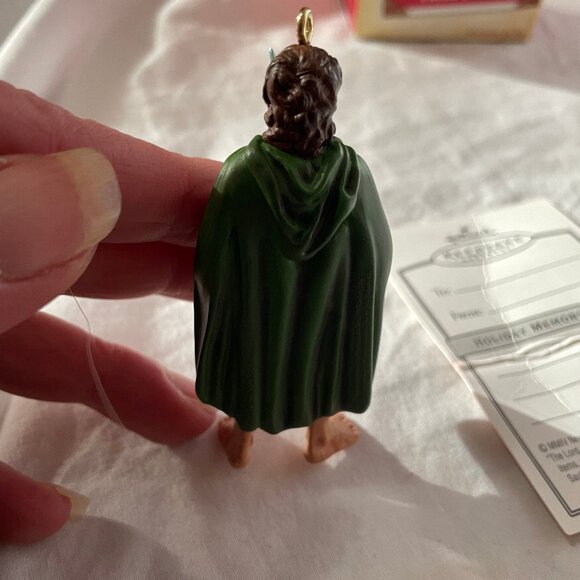 2004 Hallmark Keepsake Ornament Lord of the Rings Frodo Baggins Dented Box - Picture 6 of 16